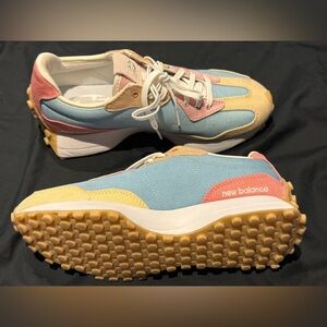 NWOB 🌟 New Balance 327 Retro Color - Size 9